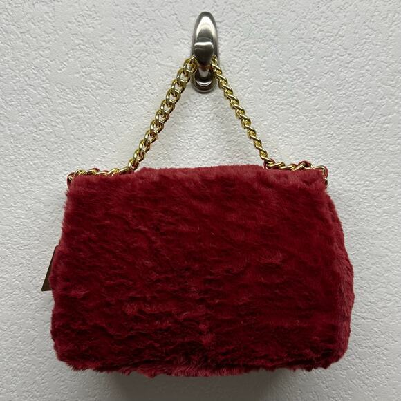 NWT, Hello 3 am Women’s Faux Fur & Faux Leather Burgundy Hand Bag or CrossBody - Picture 4 of 16